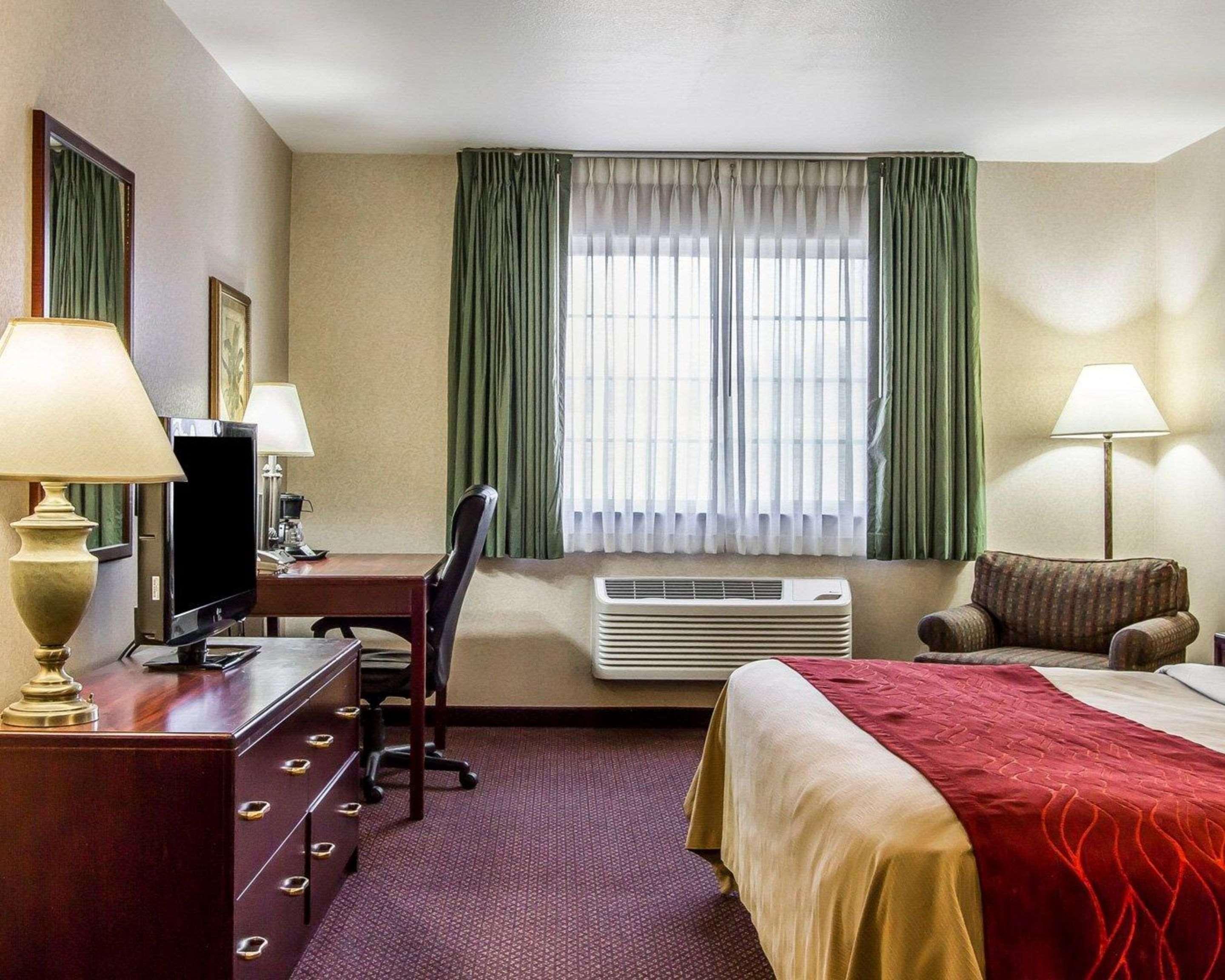 Quality Inn & Suites Fort Madison Near Hwy 61 Luaran gambar
