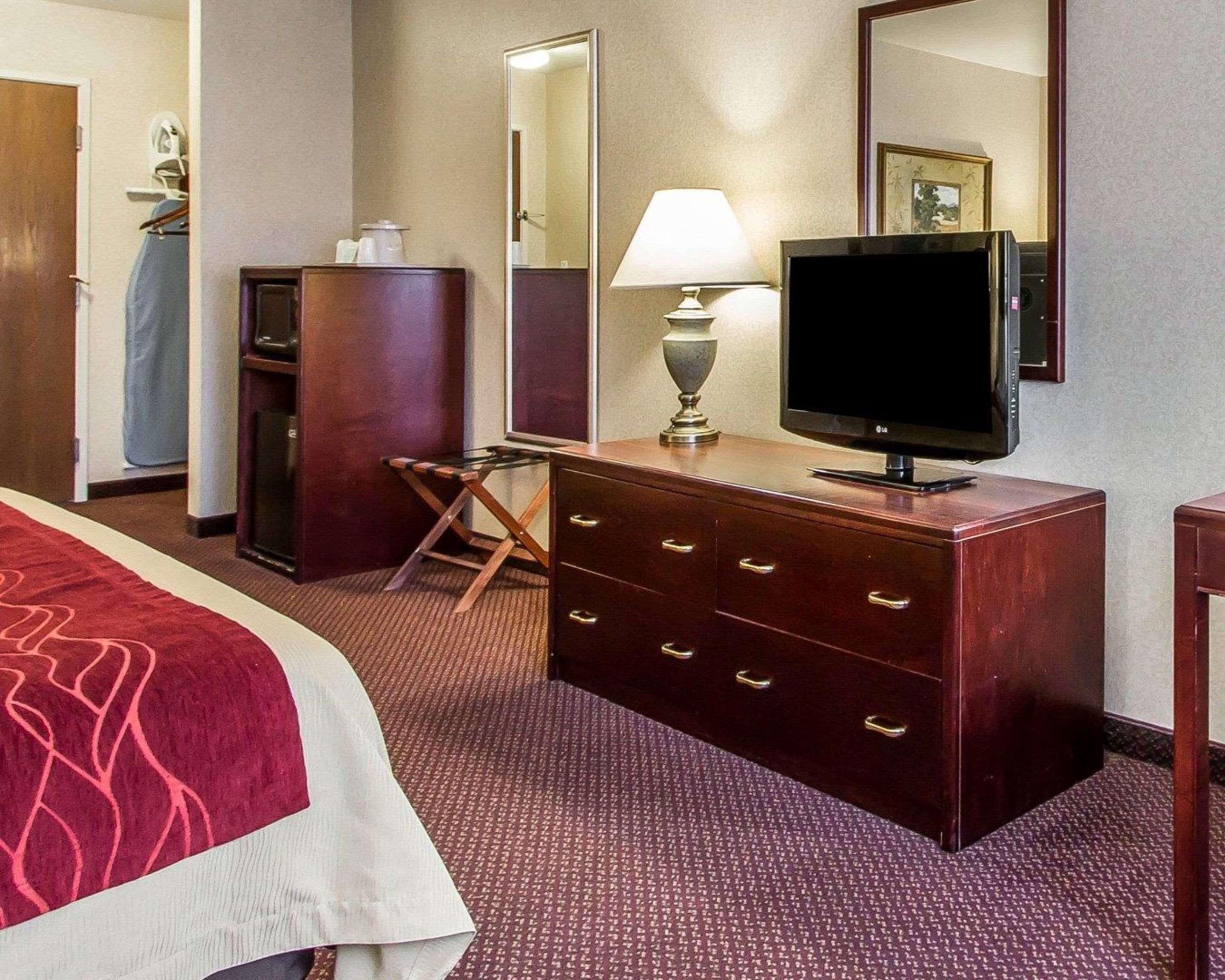 Quality Inn & Suites Fort Madison Near Hwy 61 Luaran gambar