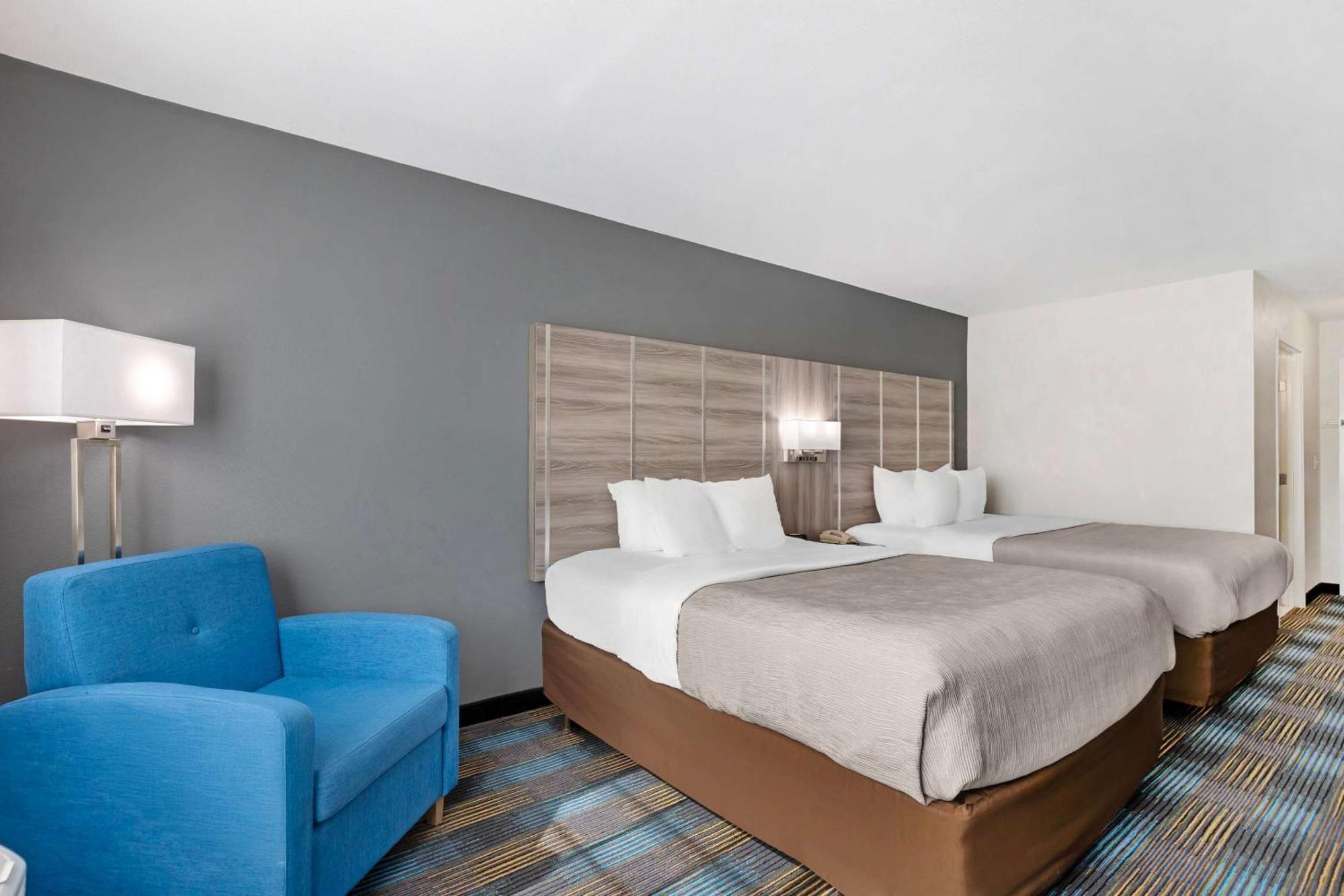 Quality Inn & Suites Fort Madison Near Hwy 61 Luaran gambar