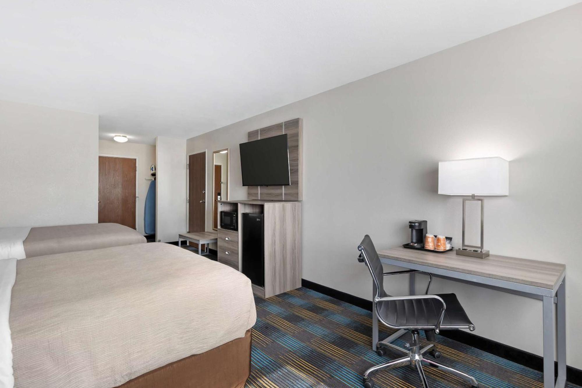 Quality Inn & Suites Fort Madison Near Hwy 61 Luaran gambar