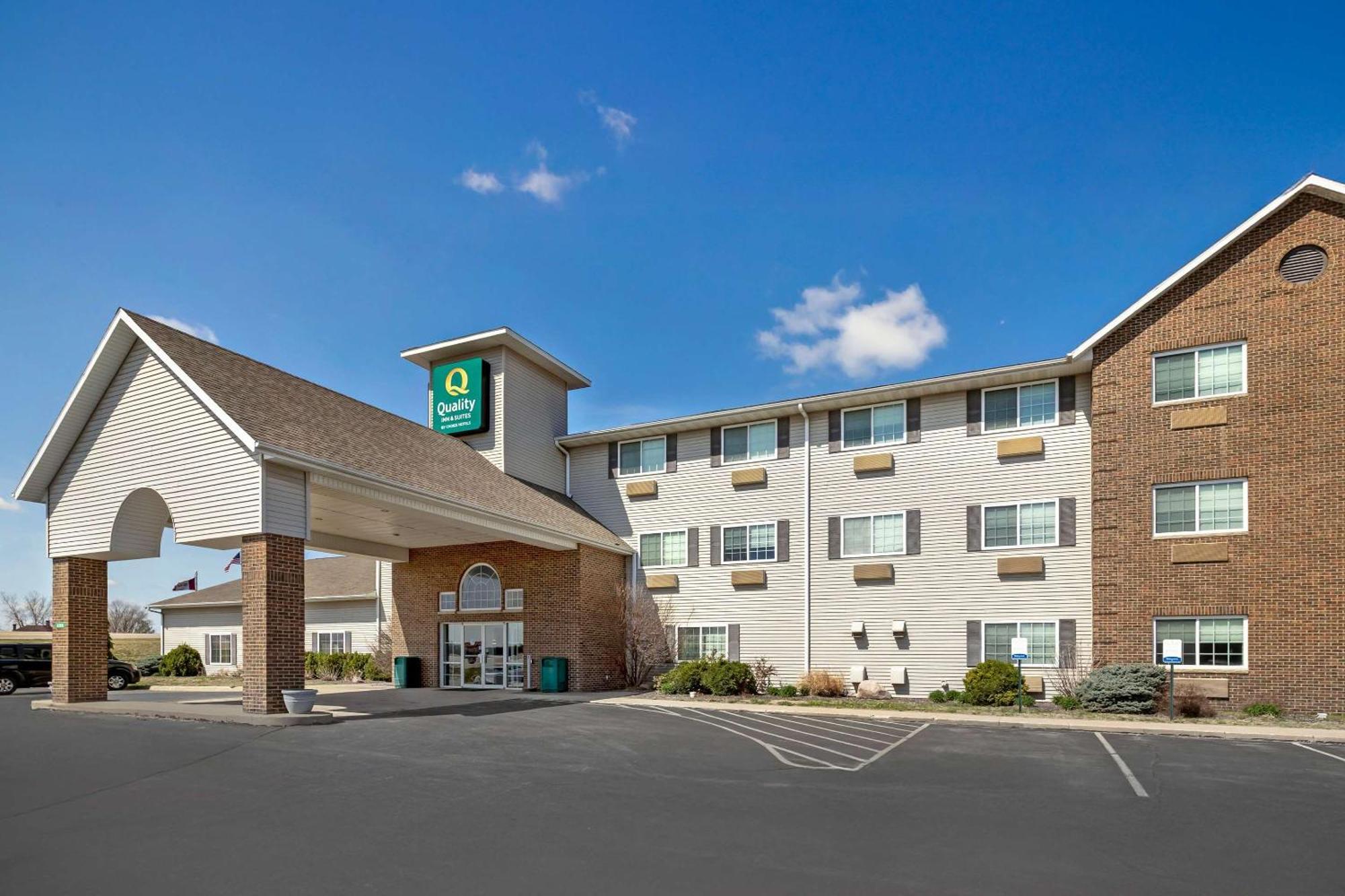 Quality Inn & Suites Fort Madison Near Hwy 61 Luaran gambar